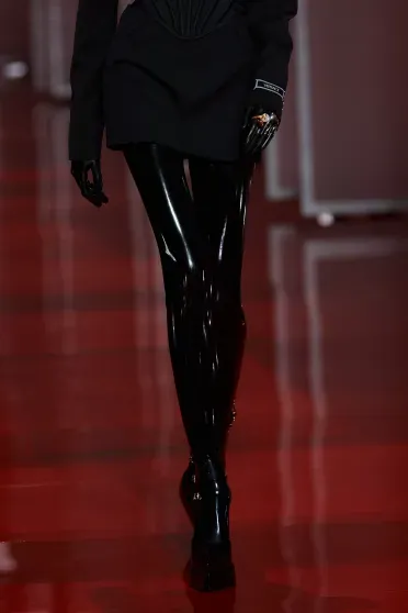 Versace Fall/Winter 2022-2023, Pr&ecirc;t-&agrave;-Porter | Ready-to-Wear
