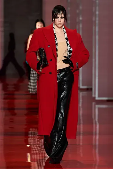 Versace Fall/Winter 2022-2023, Pr&ecirc;t-&agrave;-Porter | Ready-to-Wear