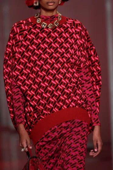 Versace Fall/Winter 2022-2023, Pr&ecirc;t-&agrave;-Porter | Ready-to-Wear