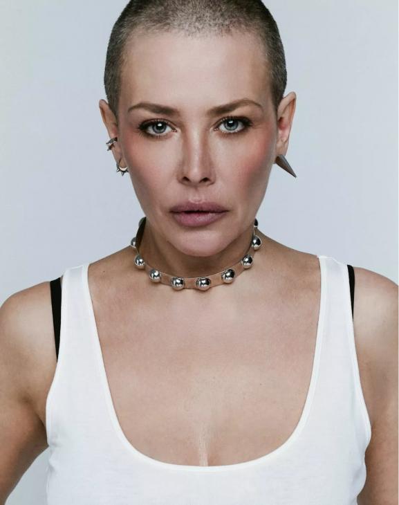 Екатерина Волкова предстала в дерзкой фотосессии после радикальной смены имиджа Екатерина Волкова предстала в дерзкой фотосессии после радикальной смены имиджа