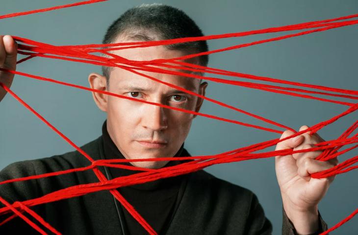 Сергей Гилёв: «Мой герой Олег в «Чуде» — единственный нормальный человек во всей этой истории» Сергей Гилёв: «Мой герой Олег в «Чуде» — единственный нормальный человек во всей этой истории»