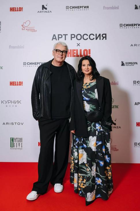 Сергей Бурунов, Татьяна Куртукова и другие звёзды на открытии II осенней ярмарки «Арт Россия» Сергей Бурунов, Татьяна Куртукова и другие звёзды на открытии II осенней ярмарки «Арт Россия»