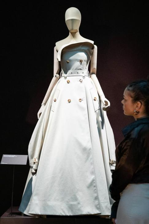 Выставка Burberry в музее V&A: история культового тренча
