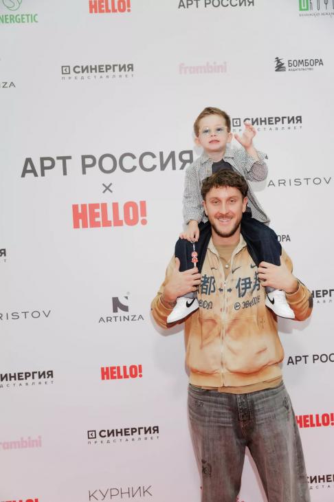 Сергей Бурунов, Татьяна Куртукова и другие звёзды на открытии II осенней ярмарки «Арт Россия» Сергей Бурунов, Татьяна Куртукова и другие звёзды на открытии II осенней ярмарки «Арт Россия»