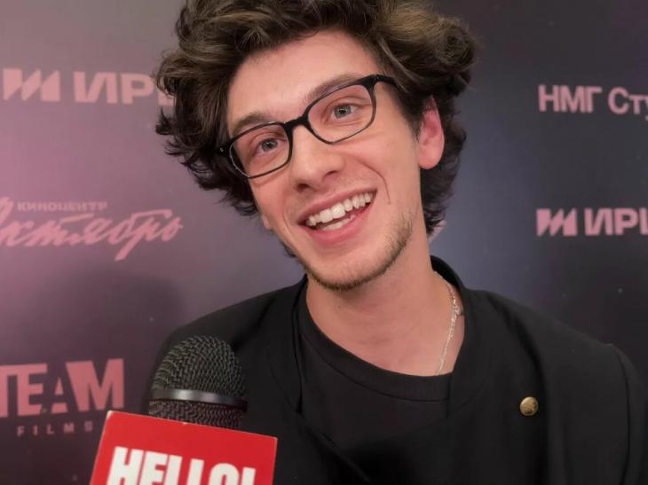 Марк Эйдельштейн рассказал HELLO! о своих снах: «Я был на необитаемом острове» Марк Эйдельштейн рассказал HELLO! о своих снах: «Я был на необитаемом острове»