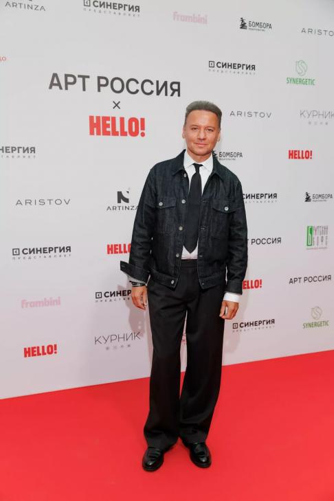 Сергей Бурунов, Татьяна Куртукова и другие звёзды на открытии II осенней ярмарки «Арт Россия» Сергей Бурунов, Татьяна Куртукова и другие звёзды на открытии II осенней ярмарки «Арт Россия»
