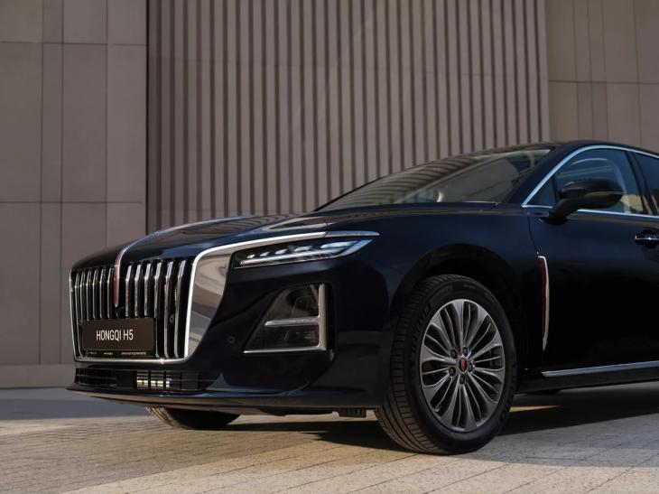 Обновлённые Avatr и Hongqi, пятиместный Tenet, первый Tenet Plus, футуристичный Jeland и фестиваль New Star Weekend &mdash; главные события в мире авто