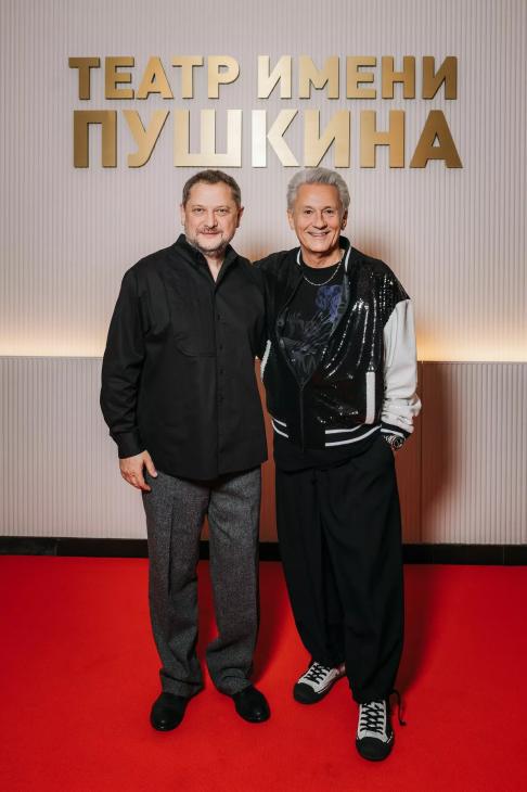 Елизавета Боярская, Виктория Исакова, Константин Хабенский на премьере спектакля «Опера нищих» в Театре Пушкина Елизавета Боярская, Виктория Исакова, Константин Хабенский на премьере спектакля «Опера нищих» в Театре Пушкина