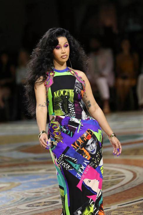 Дженнифер Лопес, Донаталла Версаче, Дакота Джонсон: гости шоу Vogue World: Milano Дженнифер Лопес, Донаталла Версаче, Дакота Джонсон: гости шоу Vogue World: Milano