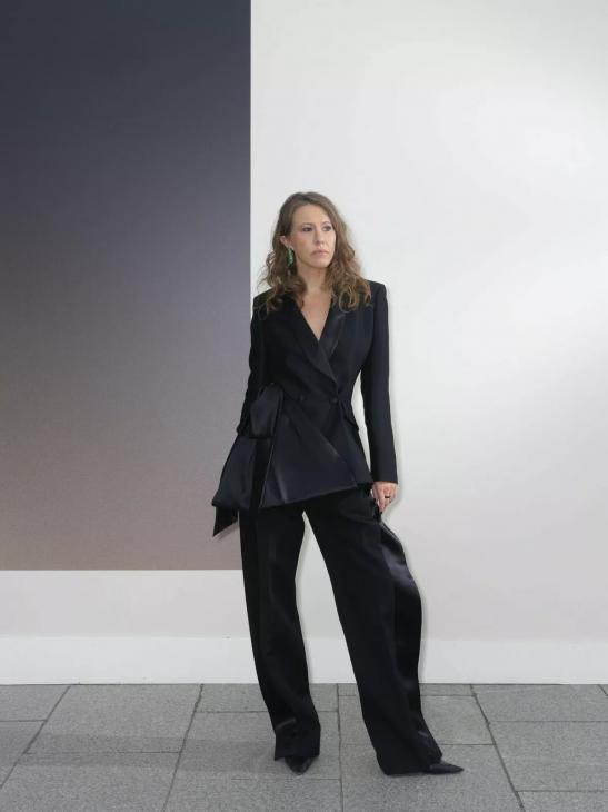 «Простой, да не простой»: Ксения Собчак в total-black на ужине Dior в Париже «Простой, да не простой»: Ксения Собчак в total-black на ужине Dior в Париже
